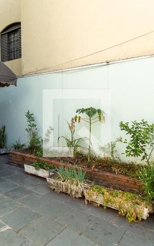 Casa à venda com 198m², 3 quartos e 2 vagasQuintal