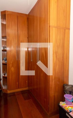 Casa à venda com 198m², 3 quartos e 2 vagasQuarto 2 