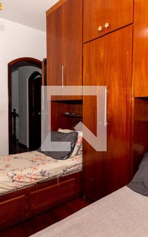 Casa à venda com 198m², 3 quartos e 2 vagasQuarto 3