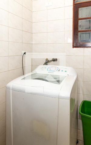 Casa à venda com 198m², 3 quartos e 2 vagasÁrea de Serviço