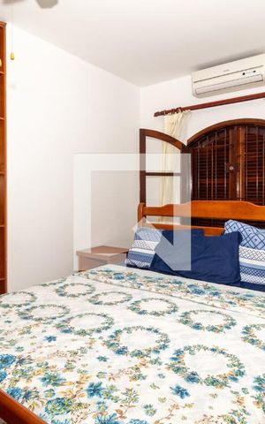 Casa à venda com 198m², 3 quartos e 2 vagasQuarto 1 (Suíte)