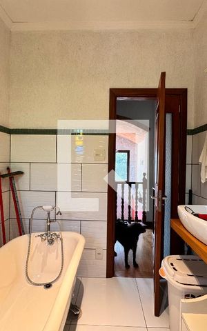 Casa à venda com 175m², 3 quartos e sem vaga Casa à venda com 175m², 3 quartos e sem vagaBanheiro