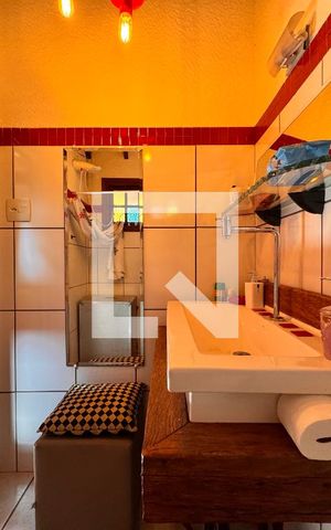 Casa à venda com 175m², 3 quartos e sem vaga Casa à venda com 175m², 3 quartos e sem vagaBanheiro 2