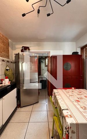 Casa à venda com 175m², 3 quartos e sem vaga Casa à venda com 175m², 3 quartos e sem vagaCozinha