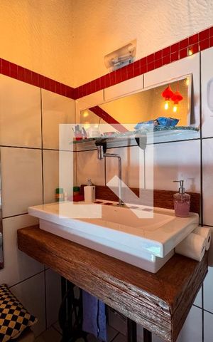 Casa à venda com 175m², 3 quartos e sem vaga Casa à venda com 175m², 3 quartos e sem vagaBanheiro 2