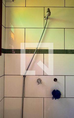Casa à venda com 175m², 3 quartos e sem vaga Casa à venda com 175m², 3 quartos e sem vagaBanheiro