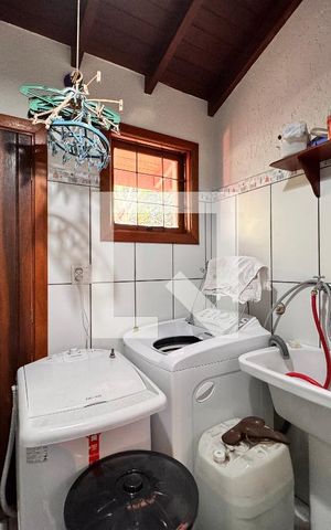 Casa à venda com 175m², 3 quartos e sem vaga Casa à venda com 175m², 3 quartos e sem vagaLavanderia