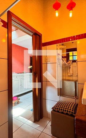 Casa à venda com 175m², 3 quartos e sem vaga Casa à venda com 175m², 3 quartos e sem vagaBanheiro 2
