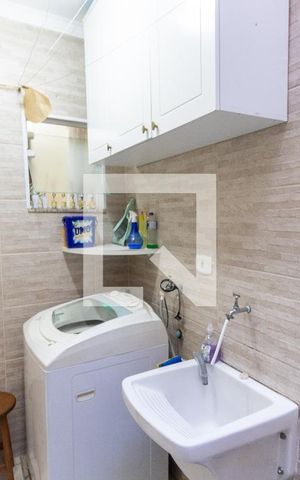 Casa de condomínio à venda com 78m², 2 quartos e 1 vagaÁrea de Serviço