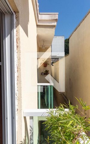 Casa de condomínio à venda com 78m², 2 quartos e 1 vagaVaranda