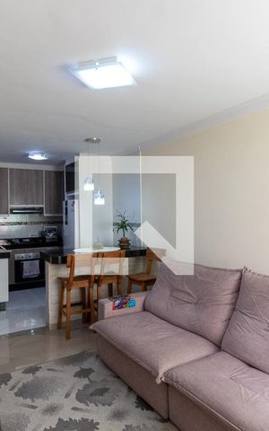 Casa de condomínio à venda com 78m², 2 quartos e 1 vagaSala