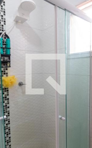 Casa de condomínio à venda com 78m², 2 quartos e 1 vagaBanheiro da Suíte 1