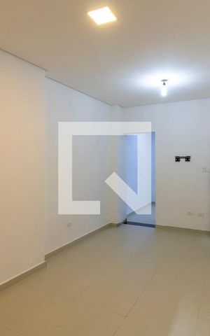 Studio para alugar com 28m², 1 quarto e sem vaga Studio para alugar com 28m², 1 quarto e sem vagaSala/Quarto