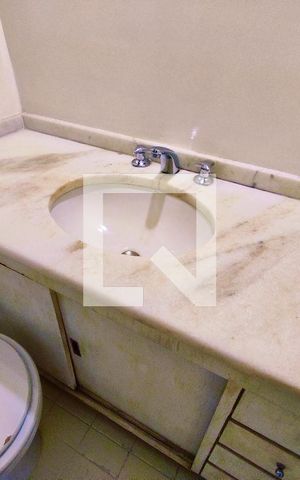 Apartamento para alugar com 125m², 3 quartos e 1 vaga Apartamento para alugar com 125m², 3 quartos e 1 vagaSuíte banheiro