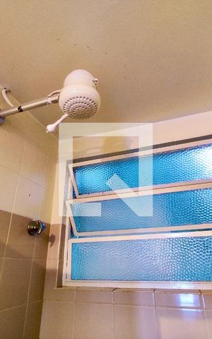 Apartamento para alugar com 125m², 3 quartos e 1 vaga Apartamento para alugar com 125m², 3 quartos e 1 vagaBanheiro social