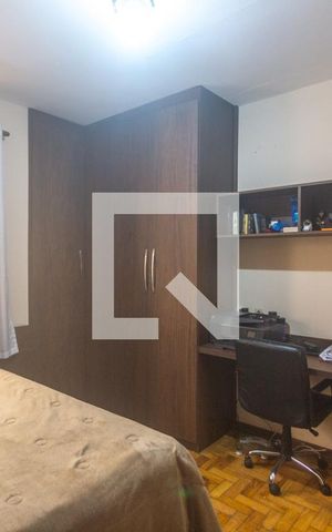 Casa à venda com 240m², 3 quartos e 2 vagasSuíte 1