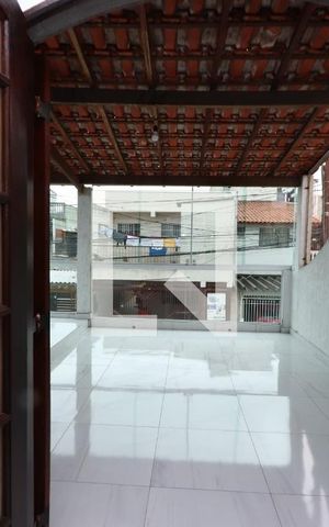 Casa à venda com 1m², 3 quartos e 2 vagas Casa à venda com 1m², 3 quartos e 2 vagasVaranda da Suíte