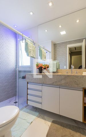 Apartamento à venda com 125m², 3 quartos e 2 vagasBanheiro da suíte 3