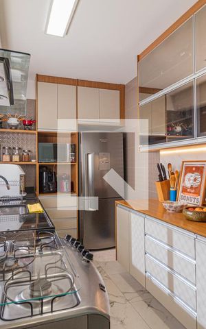 Apartamento à venda com 125m², 3 quartos e 2 vagasCozinha