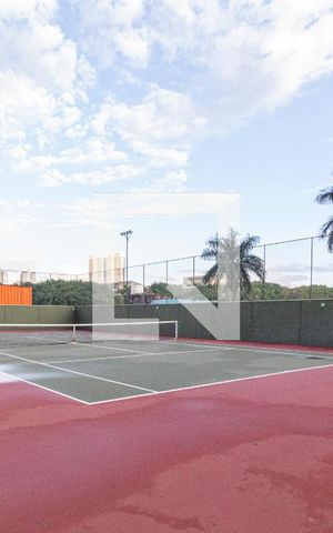 Apartamento à venda com 125m², 3 quartos e 2 vagas Apartamento à venda com 125m², 3 quartos e 2 vagasÁrea comum - Quadra de tênis