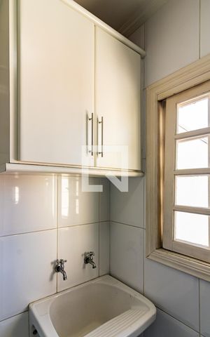 Casa para alugar com 380m², 4 quartos e 7 vagas Casa para alugar com 380m², 4 quartos e 7 vagasÁrea de Serviço