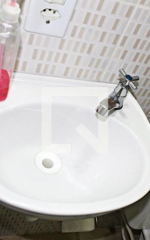 Casa de condomínio à venda com 65m², 2 quartos e 1 vagaLavabo