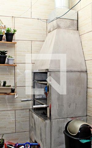 Casa de condomínio à venda com 65m², 2 quartos e 1 vagaÁrea de Serviço
