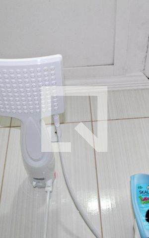 Casa de condomínio à venda com 65m², 2 quartos e 1 vagaBanheiro Corredor