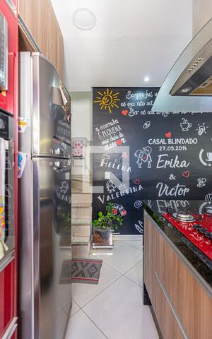 Apartamento à venda com 134m², 2 quartos e 2 vagas Apartamento à venda com 134m², 2 quartos e 2 vagasCozinha