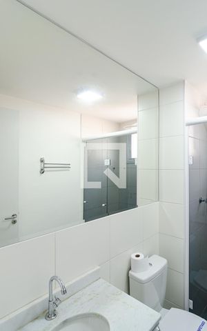 Apartamento à venda com 37m², 2 quartos e sem vaga Apartamento à venda com 37m², 2 quartos e sem vagaBanheiro Social