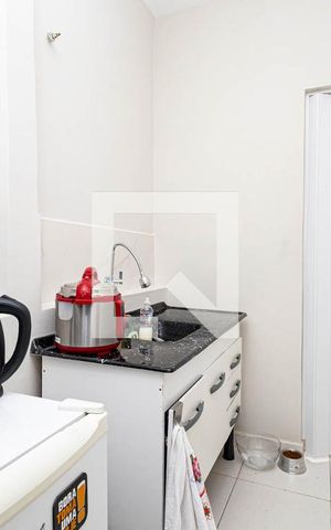 Studio à venda com 32m², 1 quarto e sem vaga Studio à venda com 32m², 1 quarto e sem vagaCozinha