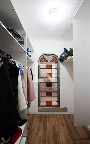 Casa à venda com 158m², 3 quartos e 2 vagasCloset do Quarto 1 - Suíte