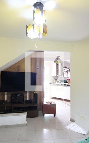 Casa à venda com 158m², 3 quartos e 2 vagasSala 
