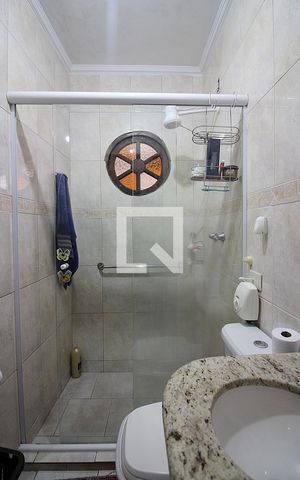 Casa à venda com 158m², 3 quartos e 2 vagasBanheiro do Quarto 1 - Suíte