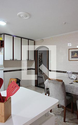 Casa à venda com 158m², 3 quartos e 2 vagasCozinha