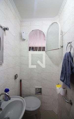 Casa à venda com 158m², 3 quartos e 2 vagasLavabo