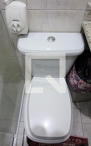 Casa à venda com 158m², 3 quartos e 2 vagasBanheiro do Quarto 1 - Suíte