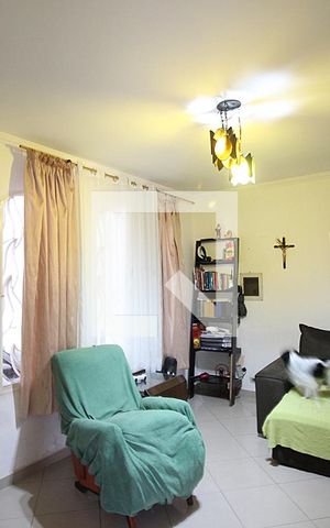 Casa à venda com 158m², 3 quartos e 2 vagasSala 