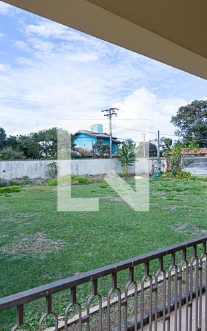 Casa à venda com 700m², 4 quartos e 4 vagas Casa à venda com 700m², 4 quartos e 4 vagasQuintal