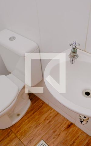 Casa à venda com 160m², 5 quartos e 2 vagas Casa à venda com 160m², 5 quartos e 2 vagasLavabo
