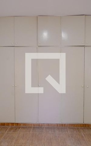 Casa à venda com 160m², 5 quartos e 2 vagas Casa à venda com 160m², 5 quartos e 2 vagasQuarto 2