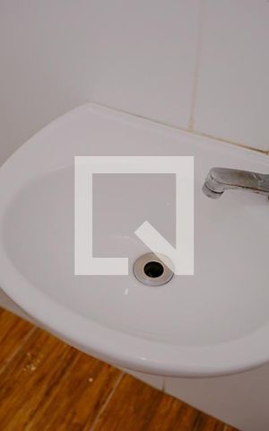 Casa à venda com 160m², 5 quartos e 2 vagas Casa à venda com 160m², 5 quartos e 2 vagasBanheiro 1