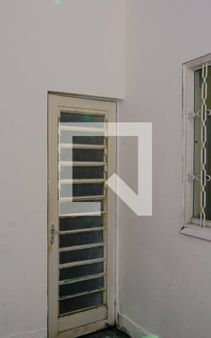 Casa à venda com 160m², 5 quartos e 2 vagas Casa à venda com 160m², 5 quartos e 2 vagasÁrea de Serviço