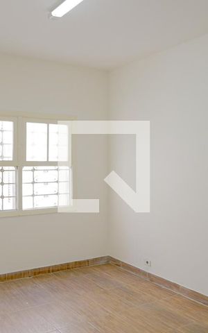 Casa à venda com 160m², 5 quartos e 2 vagas Casa à venda com 160m², 5 quartos e 2 vagasQuarto 1