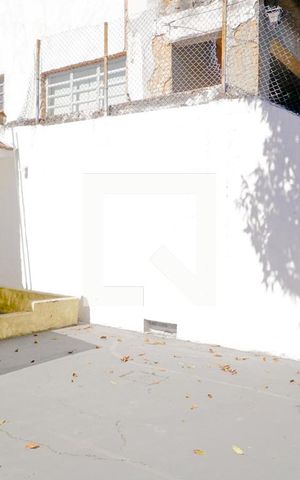 Casa à venda com 160m², 5 quartos e 2 vagas Casa à venda com 160m², 5 quartos e 2 vagasFrente da Casa