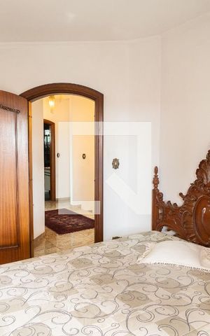 Casa à venda com 323m², 3 quartos e 5 vagas Casa à venda com 323m², 3 quartos e 5 vagasSuíte