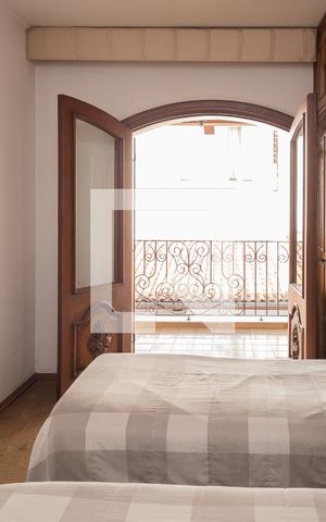 Casa à venda com 323m², 3 quartos e 5 vagas Casa à venda com 323m², 3 quartos e 5 vagasQuarto 1