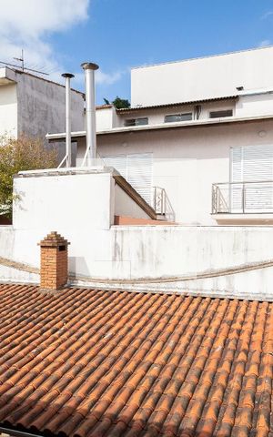 Casa à venda com 323m², 3 quartos e 5 vagas Casa à venda com 323m², 3 quartos e 5 vagasVista - Sacada - Quarto 1 e 2