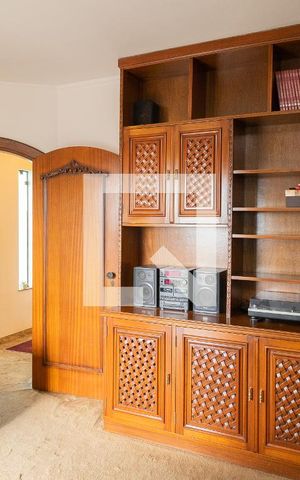 Casa à venda com 323m², 3 quartos e 5 vagas Casa à venda com 323m², 3 quartos e 5 vagasQuarto 3