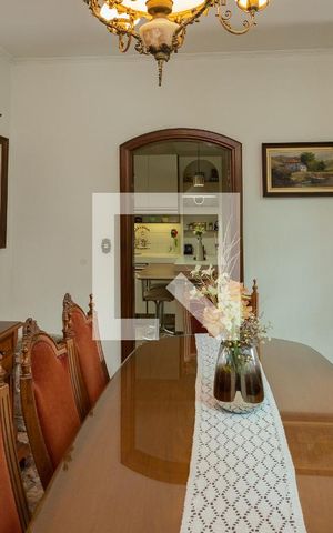 Casa à venda com 323m², 3 quartos e 5 vagas Casa à venda com 323m², 3 quartos e 5 vagasSala de Jantar
